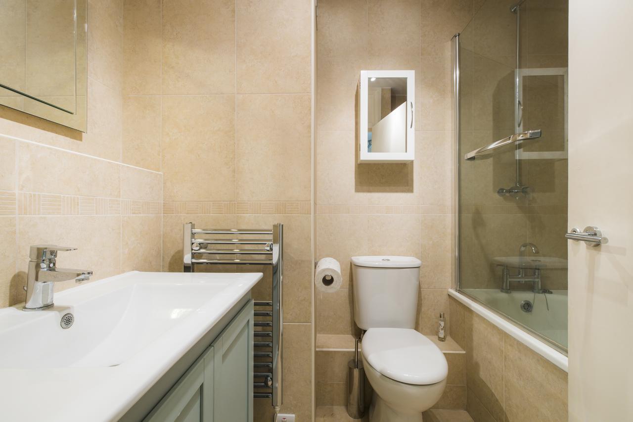 Апартаменты Sublime Flat With Thames View Лондон Экстерьер фото